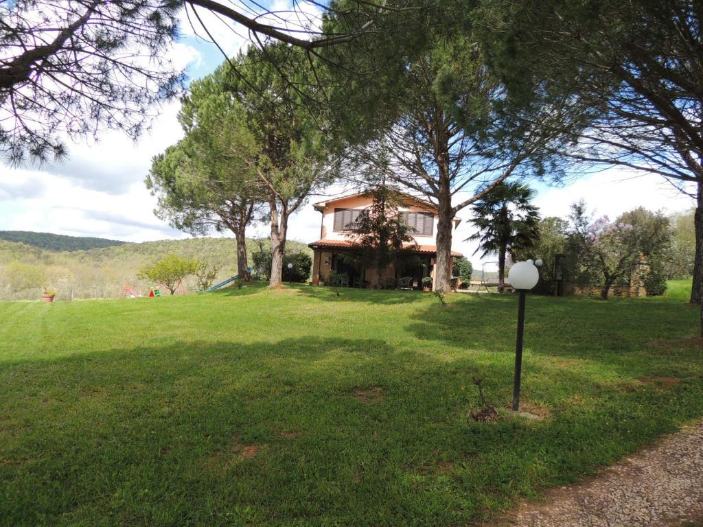 Agriturismo Podere Borgognano マッサ・マリッティマ エクステリア 写真