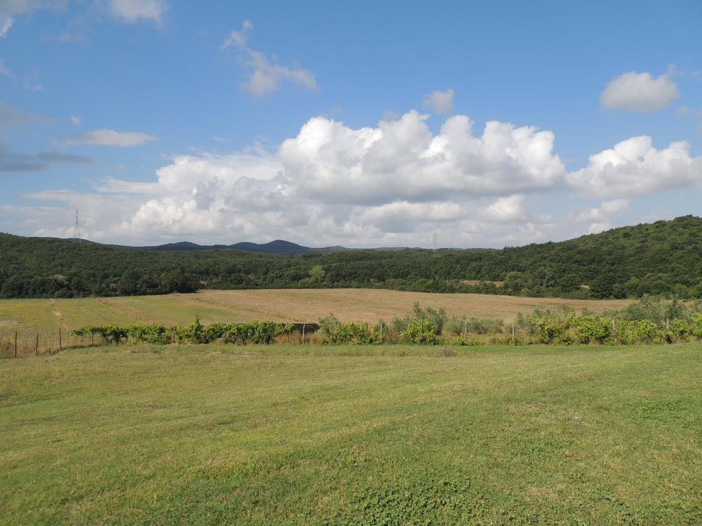 Agriturismo Podere Borgognano マッサ・マリッティマ エクステリア 写真